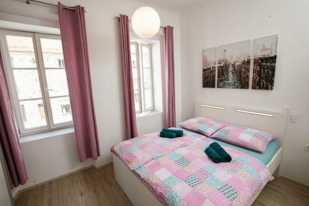 Apartment Optim ลูบลิยานา ภายนอก รูปภาพ